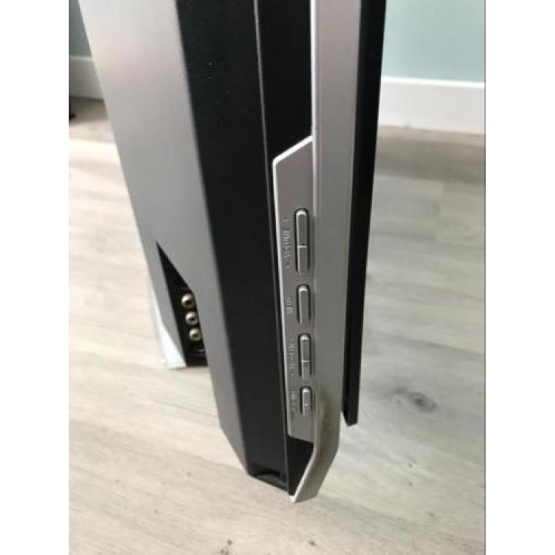 Flatscreen tv Philips HDReady 80 breed, met voet 20cm diep