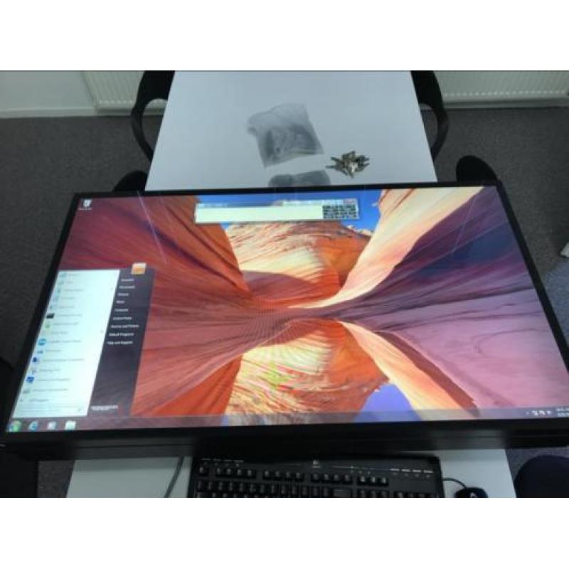 MultiTaction Cell 42" multi touch table!