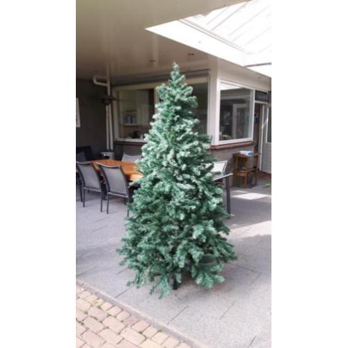 Kerstboom (kunstboom)