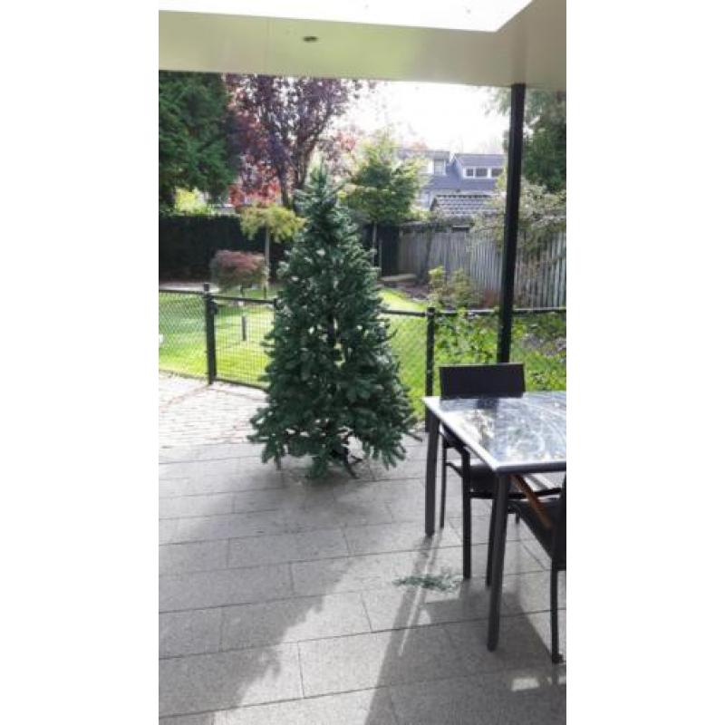 Kerstboom (kunstboom)