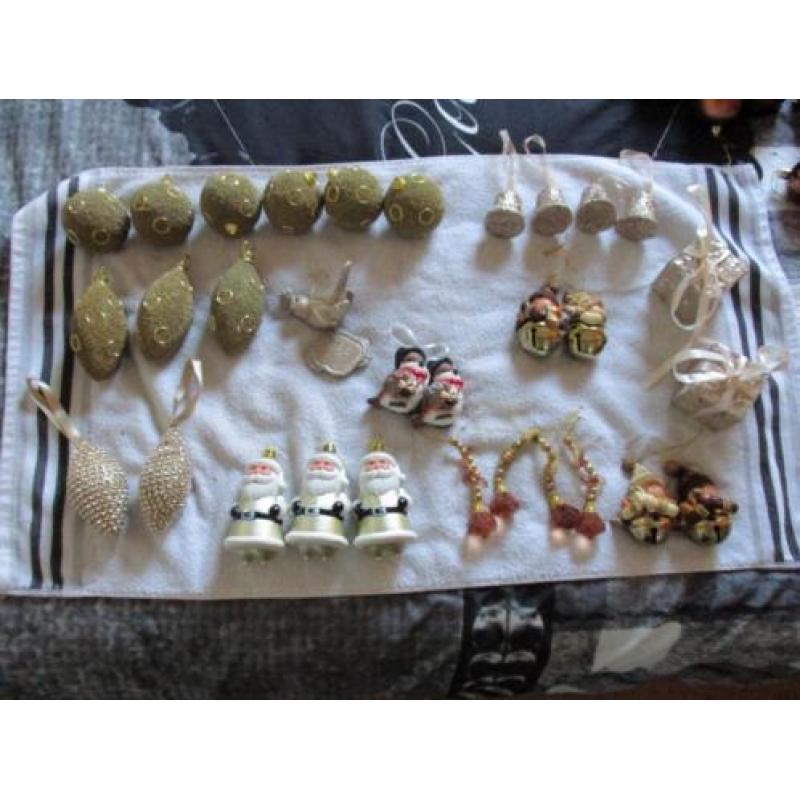 KERST >> Versiering glas-porselein-plastic-piepschuim