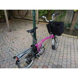 Brompton vouwfiets met versnellingen, bagagerek en voortas