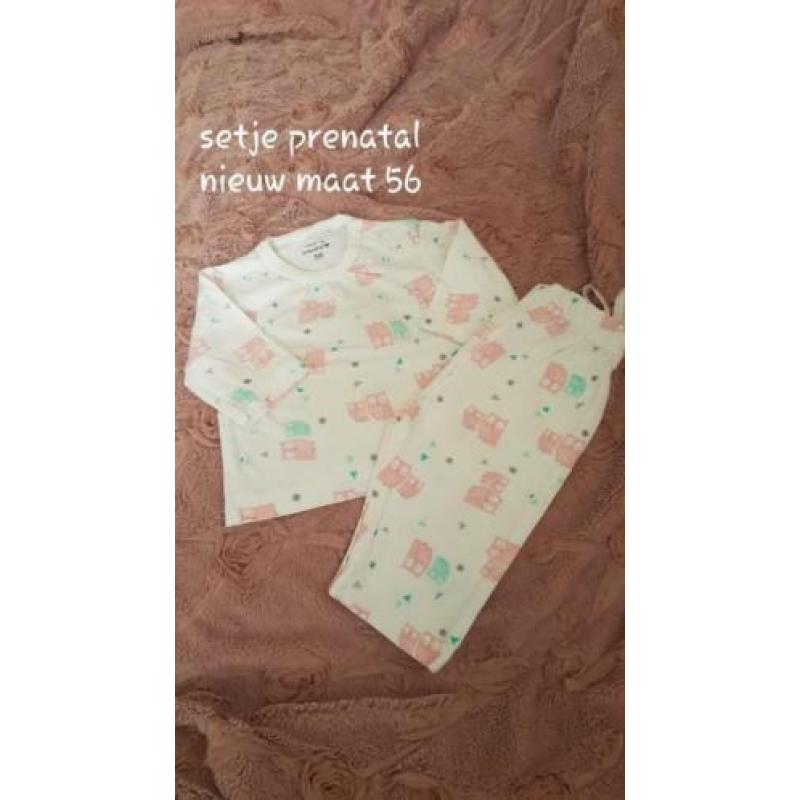 Meisjes kleding en schoenen maat 50 en 56