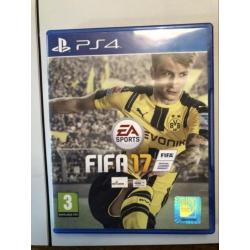 PlayStation 4 500GB inclusief 5 spellen