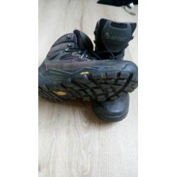 Hi-tec bergschoenen maat 39 / 40